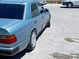 Mercedes 230 E-4