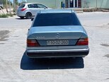 Mercedes 230 E-2