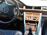 Mercedes 230 E-8