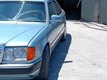 Mercedes 230 E-6