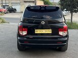 Ssang Yong Kyron-9
