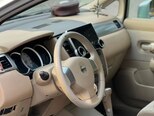 Nissan Tiida-11