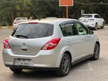Nissan Tiida-12