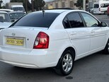 Hyundai Accent-16