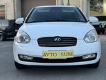 Hyundai Accent-15