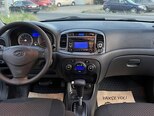 Hyundai Accent-12