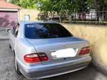 Mercedes E 200-2