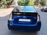 Toyota Prius-4