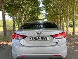 Hyundai Elantra-6