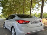 Hyundai Elantra-4