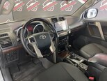 Toyota Land Cruiser Prado-12