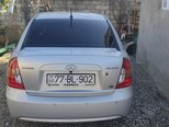 Hyundai Accent-7