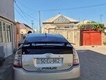 Toyota Prius-12