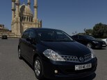 Nissan Tiida-15