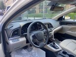 Hyundai Elantra-9