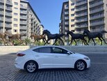 Hyundai Elantra-12
