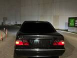 Mercedes E 320-7