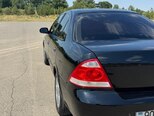 Nissan Sunny-6