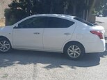 Nissan Sunny-5