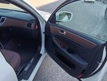 Hyundai Genesis-8