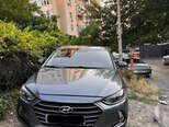 Hyundai Elantra-1