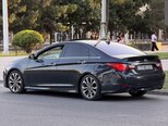 Hyundai Sonata-2