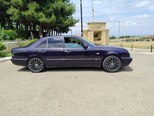 Mercedes E 230-7