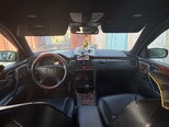 Mercedes E 240-5