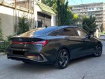 Hyundai Elantra-6