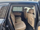 Audi Q7-12