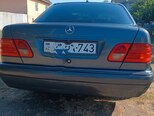 Mercedes E 240-3