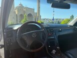Mercedes E 240-9