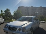 Mercedes E 240-3