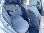 Hyundai Accent-11