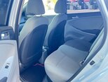 Hyundai Accent-12