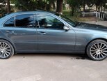 Mercedes E 320 4MATIC-3