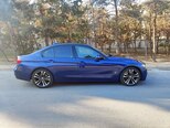 BMW 330e-15