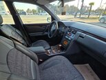 Mercedes E 240-10