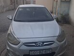 Hyundai Accent-1