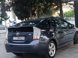 Toyota Prius-5