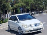 Mercedes B 170-1