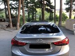 Hyundai Elantra-4