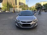 Hyundai Elantra-1