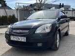 Kia Rio-1