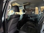 Toyota Land Cruiser-9