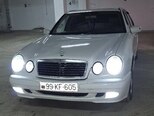 Mercedes E 240-2