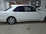 Mercedes E 240-12