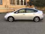 Toyota Prius-2