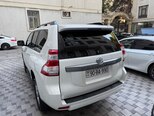 Toyota Land Cruiser Prado-5