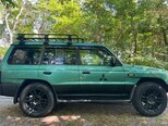 Mitsubishi Pajero-4
